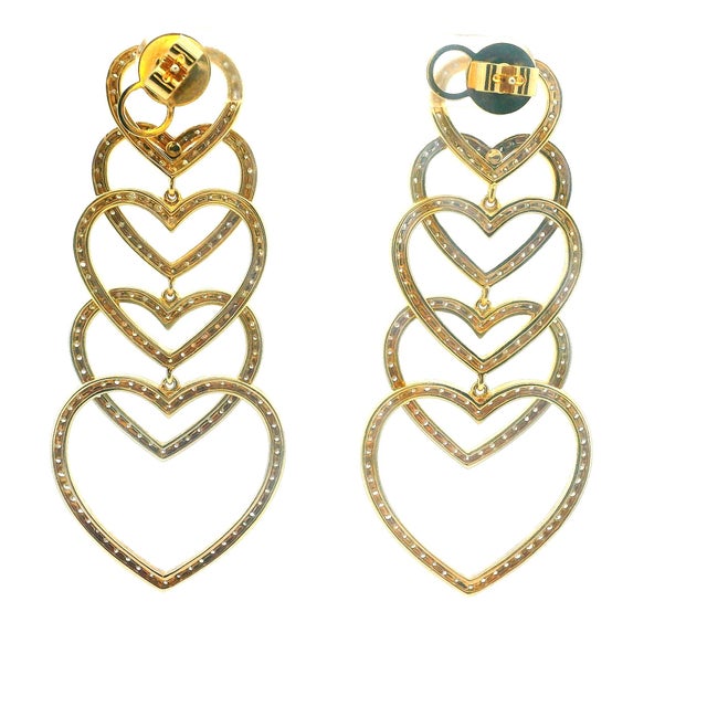 1990s Pair of 18k Gold Diamond Heart Cascade Chandelier Earrings, 3 Carats For Sale In Miami - Image 6 of 13