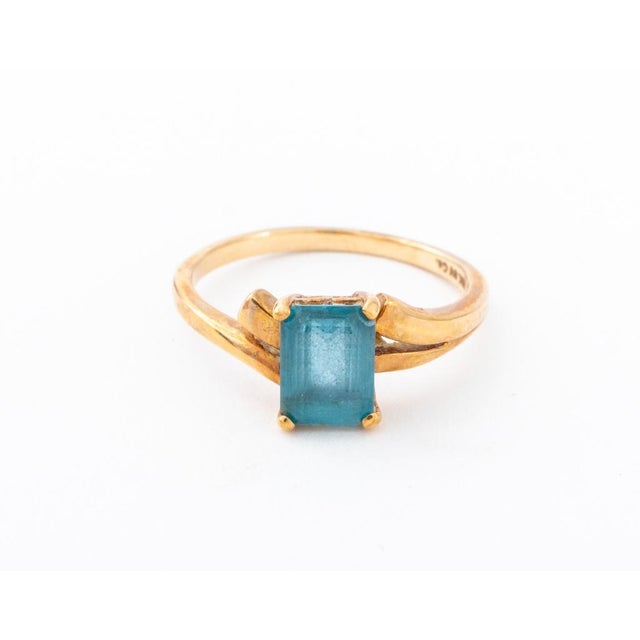 Late 20th Century Vintage 10k Yellow Gold & Blue Topaz Ring For Sale - Image 5 of 8
