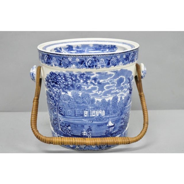Late 19th Century Wedgwood Landscape Etruria Pattern Blue White Porcelain Covered Slop Pot Commode For Sale - Image 14 of 17