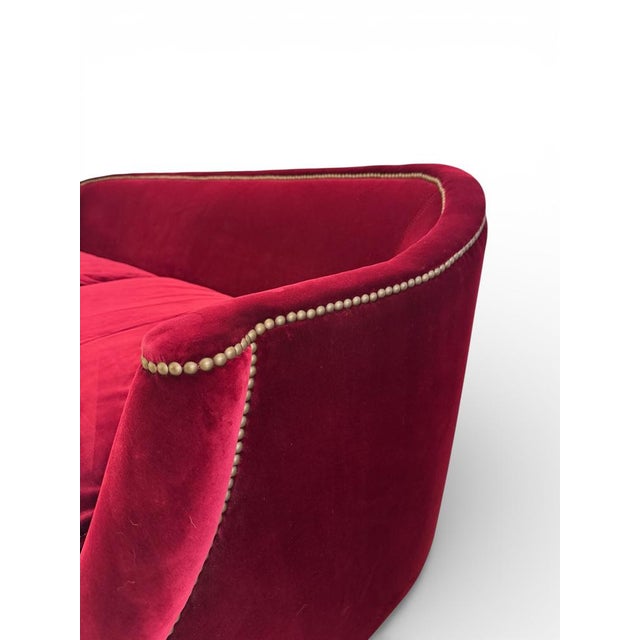 Large Vintage Red Velvet Sofa from Hermès For Sale - Image 5 of 10