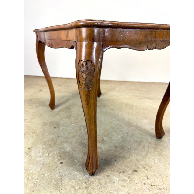 Early 20th Century Italian Walnut / Olive Burl Wood Side Tables For Sale In New York - Image 6 of 12