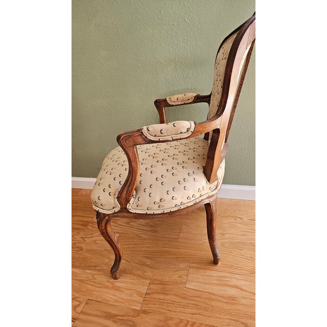 1940s Carved French Louis XV Armchair with Delicate, Floral Pattern For Sale - Image 4 of 12