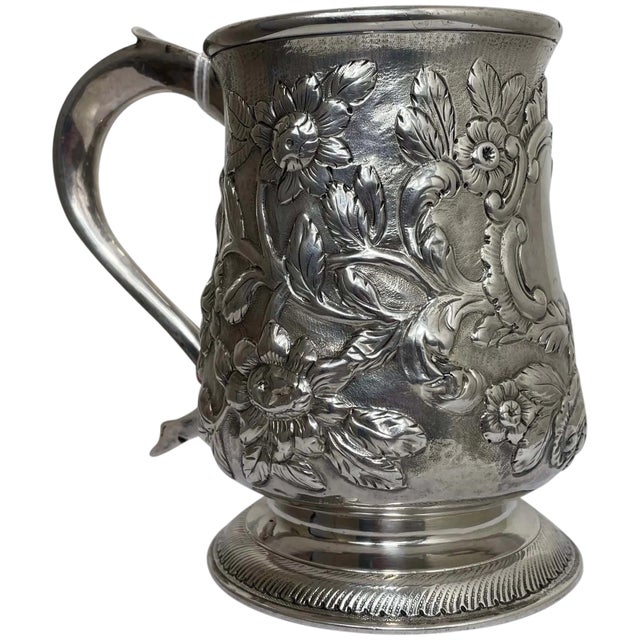 Silver Rare 18th Century Georgian Sterling Silver Tankard, Newcastle Dated 1774 by Silversmith John Langlands For Sale - Image 8 of 14