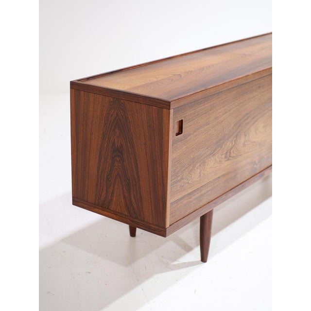 Vintage Danish Model 20 Sideboard in Kingwood by Niels Otto Møller forJ.L. Møllers, 1960s For Sale - Image 15 of 18