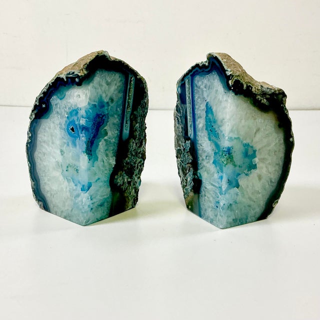 Vintage Home is pleased to offer this pair of cut Agate Geode Bookends. The stone features gorgeous shades of turquoise,...