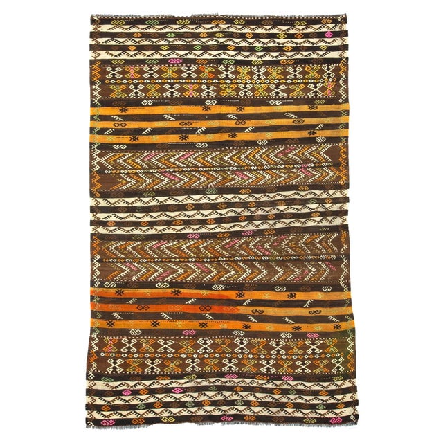 Textile 1960s Vintage Embroidered Kilim Rug- 5′8″ × 8′4″ For Sale - Image 7 of 7