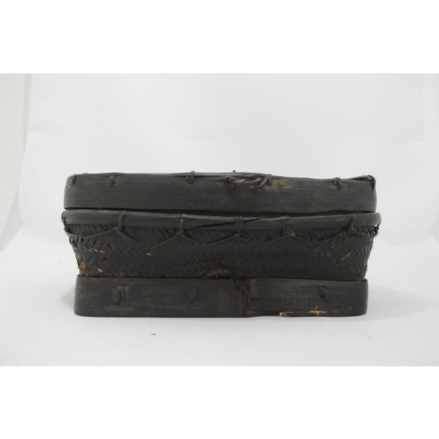 Filipino Ifugao Hukop Handwoven Square Lidded Rice Basket Storage Box For Sale - Image 4 of 9