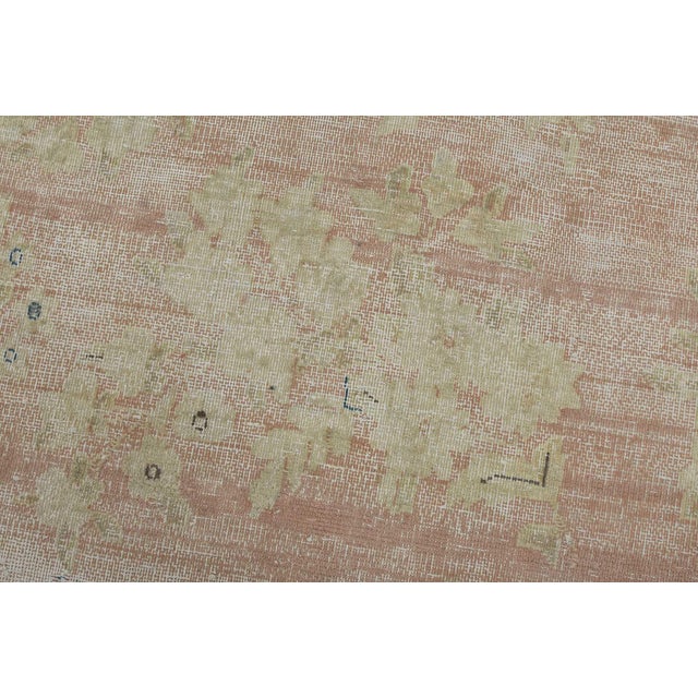 1980s Kerman Rug 7’11” X 11’7” Pink Wool Vintage Distressed Hand-Knotted Carpet For Sale - Image 5 of 15