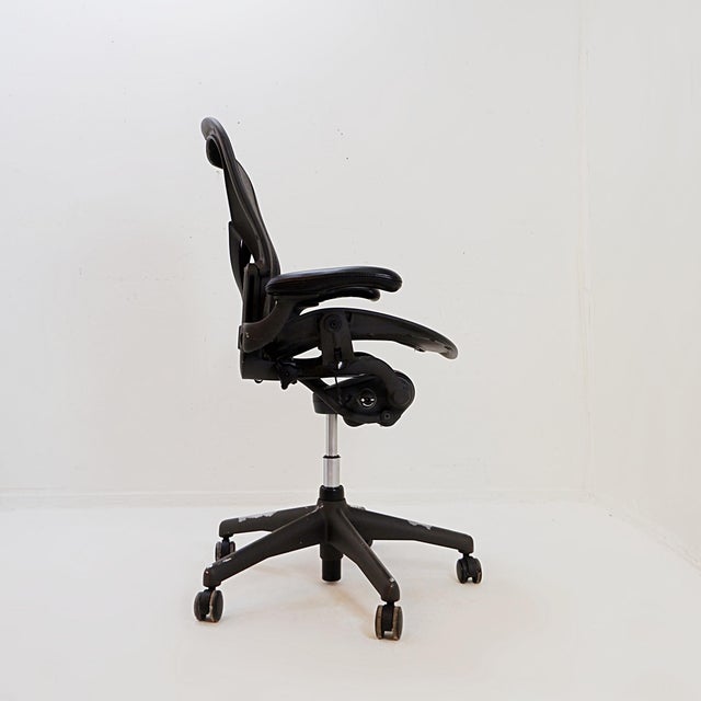 Metal Vintage Aeron Office Chair from Herman Miller, 1990s For Sale - Image 7 of 18