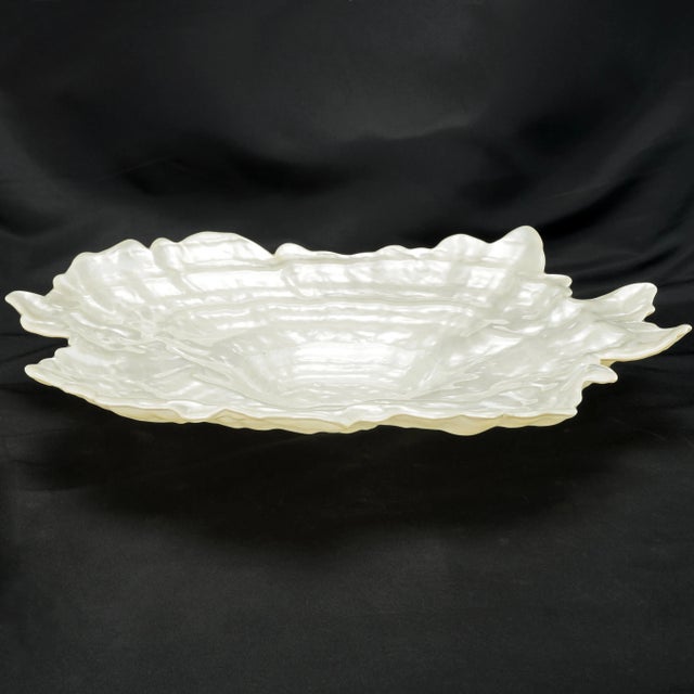 Late 20th Century Large Vintage Art Glass Oyster Shaped Centerpiece Shallow Bowl Late 20th C For Sale - Image 5 of 9
