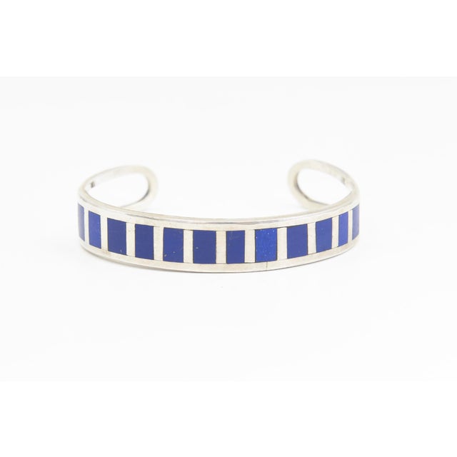 Modern Late 20th Century Geometric Sterling Silver and Lapis Lazuli Inlay Cuff Bracelet For Sale - Image 3 of 9