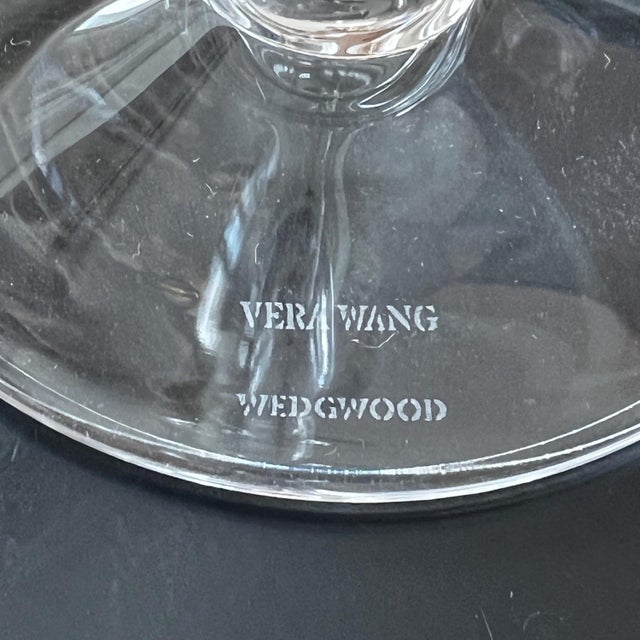 Glass Set of 8 beautiful Vera Wang crystal wine glasses in "Classic" pattern // Wedgwood // elegant fine crystal // Formal table setting For Sale - Image 7 of 7