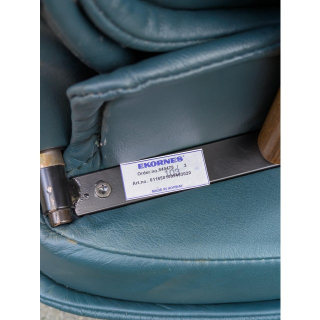 Teal Stressless Leather Armchairs by Ekornes, Norway, 1980, Set of 2 For Sale - Image 8 of 14