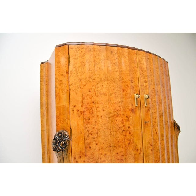Brown Art Deco Burr Walnut Cocktail Cabinet from Harry and Lou Epstein, 1920s For Sale - Image 8 of 11