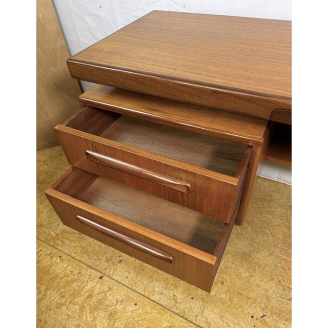 1960s Mid-Century Teak Fresco Desk by Victor Wilkins for G-Plan, 1960s For Sale - Image 5 of 12