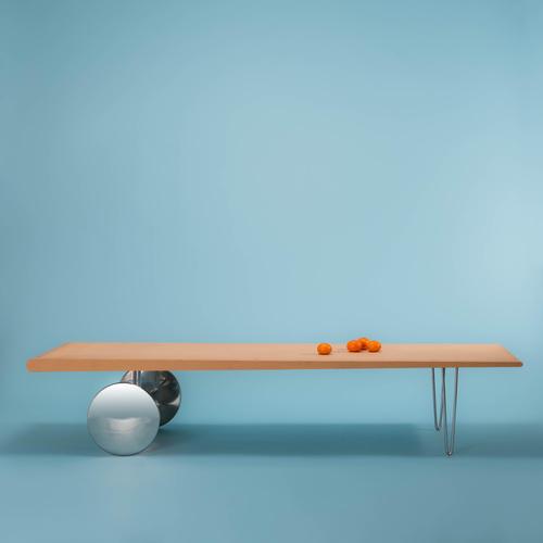 GILLES DERAIN (1944-) Important coffee table Lumen edition, circa 1985 Chromed metal and MDF Length. 180 x Depth. 55 x...