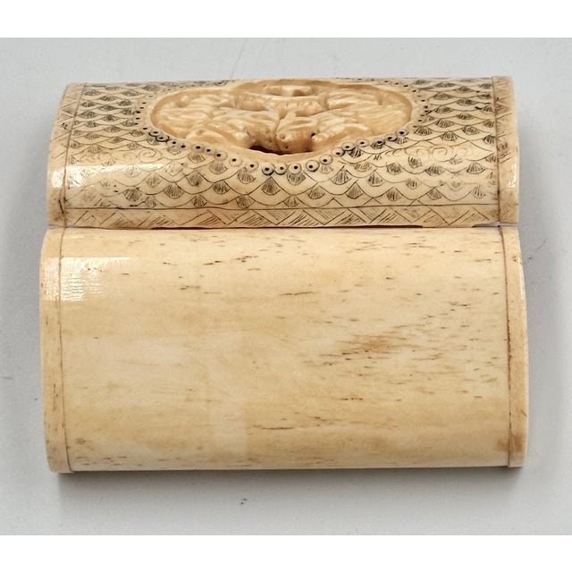 Ivory Antique Chinese Hand Carved Dragons Bovine Bone Snuff Pill Trinket Box 19c For Sale - Image 8 of 10