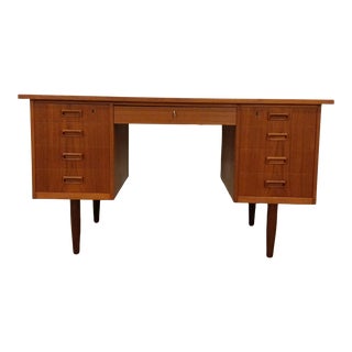 1960s Vintage Danish Mid Century Modern Teak Desk For Sale