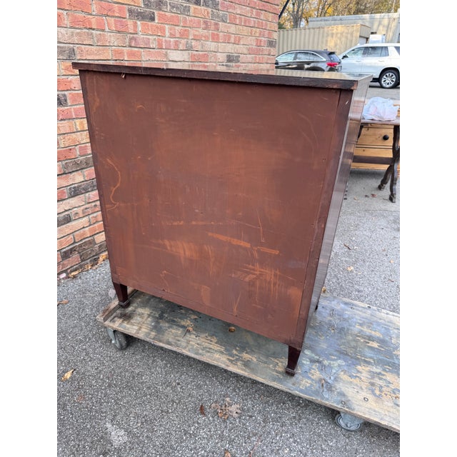 Early 19th Century English Bow Front Chest For Sale - Image 12 of 12