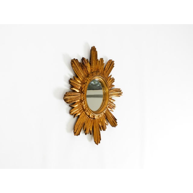 Mid-Century Modern Italian Sunburst Wall Mirror in Wood and Resin, 1950s For Sale - Image 4 of 15