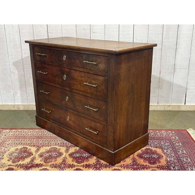 Late 19th Century Walnut Chest of Drawers For Sale - Image 14 of 18