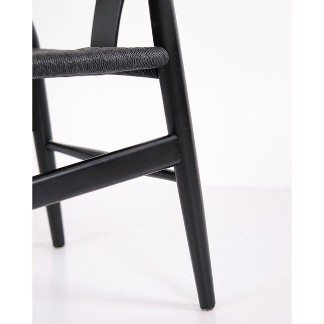 CH24 Wishbone Chair in Black with Black Paper Cord Seat by Hans J. Wegner, 1950s For Sale - Image 9 of 11