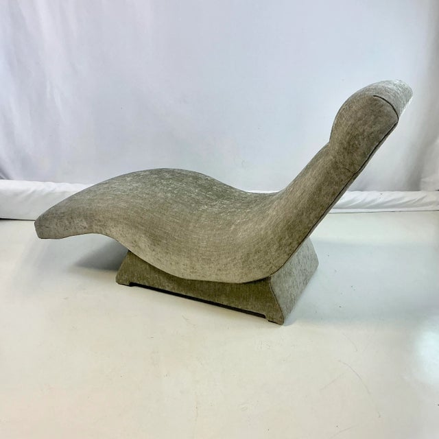 1960s Mid-Century Scalamandre Boho Chic Wave Chaise Lounge, After Adrian Pearsall. For Sale - Image 6 of 17