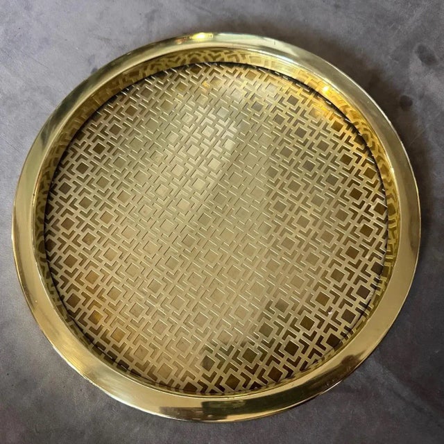 1960s Mid-Century Modern Brass and Glass Round Italian Serving Tray For Sale - Image 9 of 10