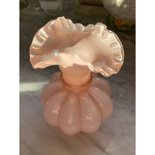 Here we have a darling mid century art glass vase, most likely made by Fenton although it isn’t signed. Gorgeous pale rose...