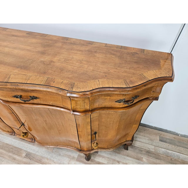 Wood Baroque-Style Walnut Sideboard with Four Doors and Four Drawers, 1960 For Sale - Image 7 of 18