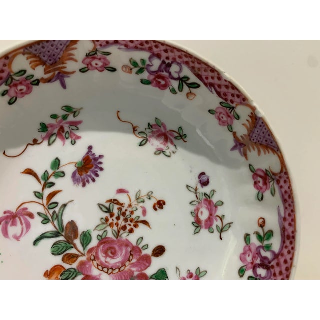 Chinese 18th Century Antique Chinese Export Qianlong Famille Rose Saucer/ Small Dish- 1780 For Sale - Image 3 of 11