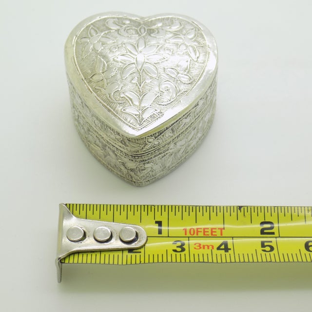Vintage Italian Genuine Silver 800 Heart-Shaped Trinket Box with Floral Detail, 1980s For Sale - Image 12 of 13