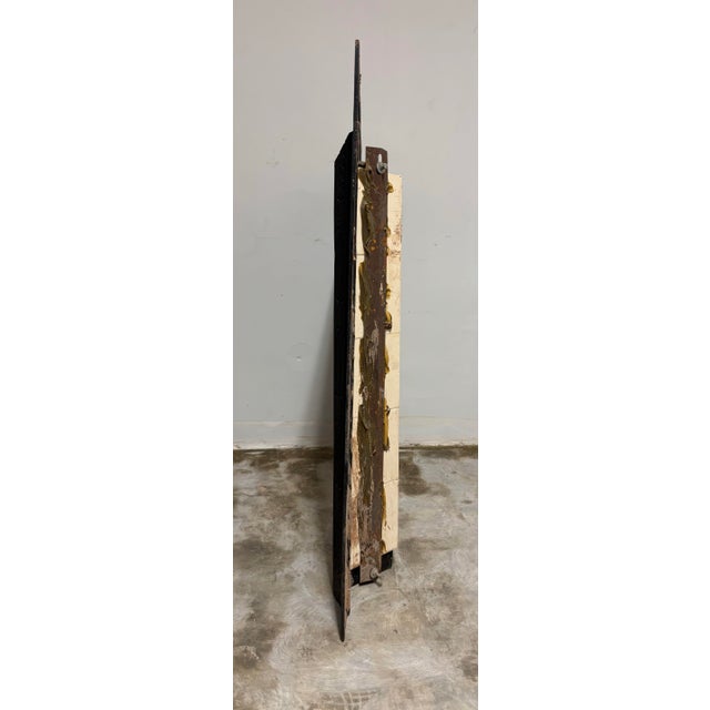 Metal Vintage English Fire Surrounding Mantel Firebox Insert For Sale - Image 7 of 7