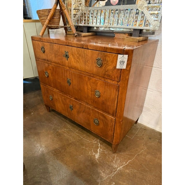 19th C German Biedermeier Walnut Chest For Sale - Image 10 of 12