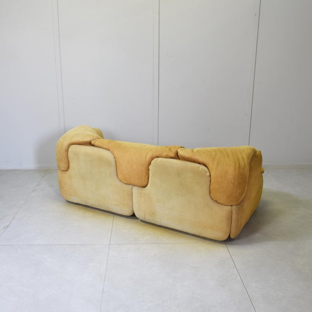 Animal Skin Vintage Confidential Two-Seater Modular Sofa in Ochre Suede by Alberto Rosselli for Saporiti, Italy, 1970s For Sale - Image 7 of 11