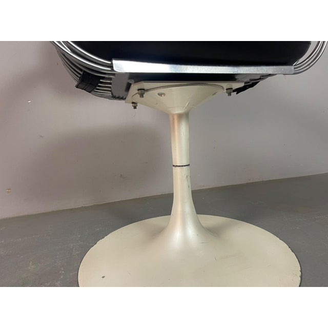 1970s Mid-Century Modern Belgian Swivel Armchair by Rudi Verelst for Novalux, 1970s For Sale - Image 5 of 13