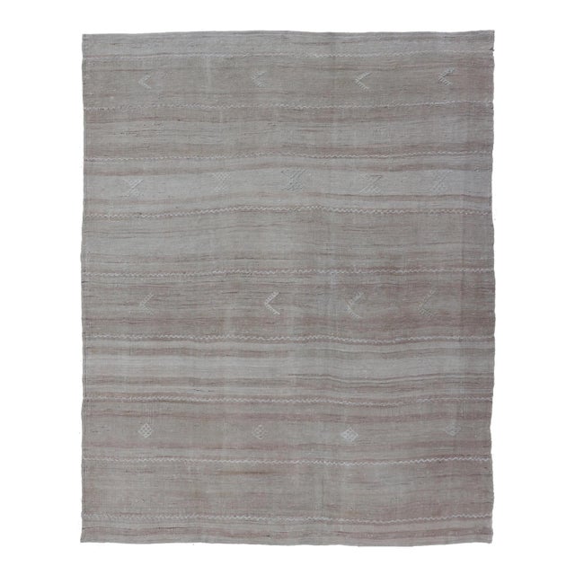 Subtle Vintage Turkish Kilim Rug With Soft Beige and Taupe Tones 5'4 X 6'9 For Sale
