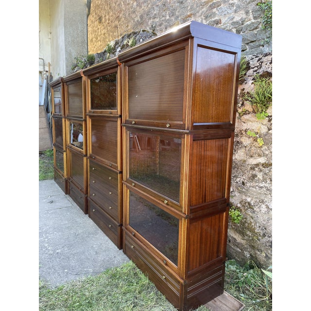 Set of MD (Martin Dupuis) ​​modules from the 1960s, consisting of 12 modules forming 4 columns (with 4 bases and 4 roofs)....