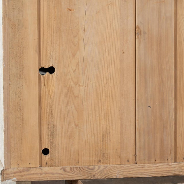 19th Century Large White Gustavian Style Pine Bookcase Display Cabinet With Glass Doors For Sale - Image 14 of 15