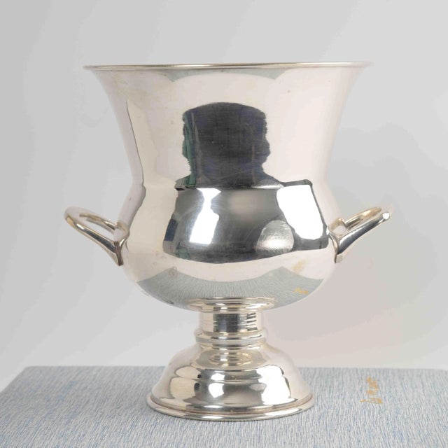 Silver Vintage Leonard Silver Plate Modernist Ice Bucket With Twin Handles For Sale - Image 8 of 12
