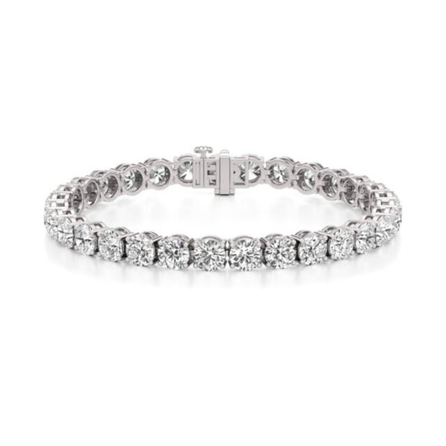 39 Round Diamond 25 Pointer Each , 10 Carat Tennis Bracelet in 18 K White Gold For Sale - Image 4 of 8