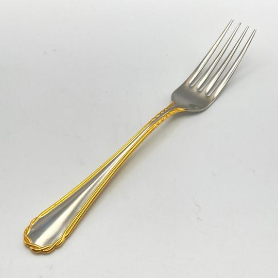 Service for 16! Yamazaki "Tasha" Gold Accent Stainless Luxury Flatware (80-Pieces / 16 Place Settings) Late 20th Century For Sale - Image 11 of 18