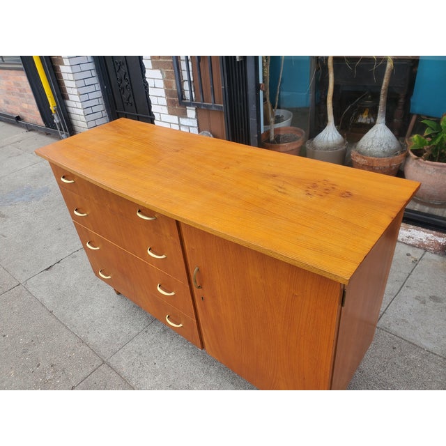 1950s Vintage Mid-Century Credenza For Sale - Image 10 of 12