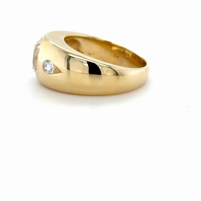 Mid-Century Modern 1940s Retro 2.44 Carat Three Stone Old European Cut Diamond Gypsy Set Ring, Size 7 For Sale - Image 3 of 7