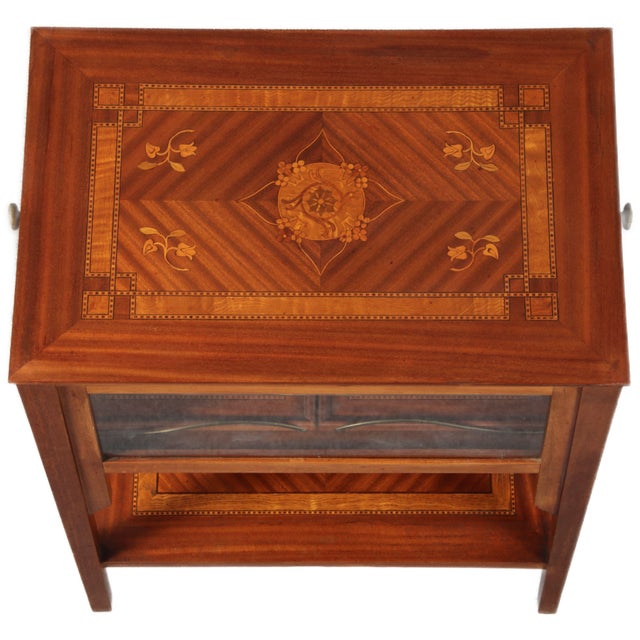 Antique Serving Trolley with Automatic Pull-Out Removable Tray in Mahoganyy 1900s For Sale - Image 9 of 18