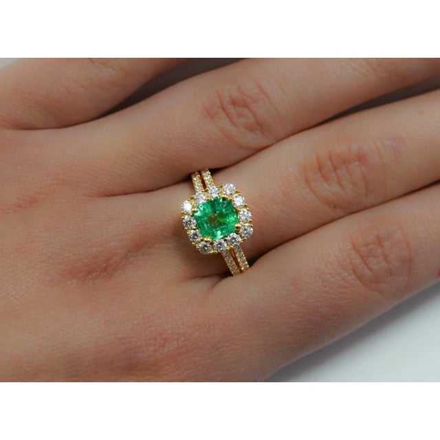 Metal Natural 2.48 Carat TW Colombian Emerald & Diamond Halo Ring in 18K Yellow Gold 2, Size 7 For Sale - Image 7 of 7