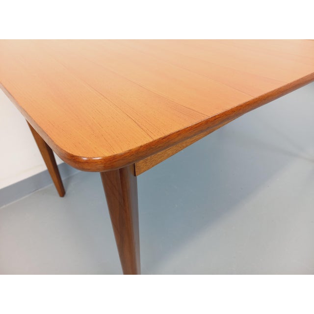 1960s Scandinavian-Style Rectangular Dining Table in Teak with Extensions, 1950s-1960s For Sale - Image 5 of 18