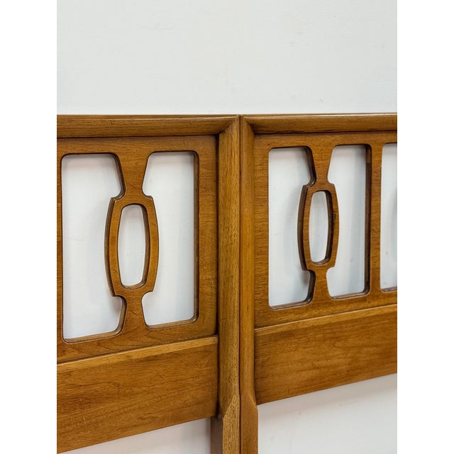 Vintage MCM Drexel Meridian Style King Headboard Collectible Walnut Bed Made From Twin For Sale - Image 11 of 12