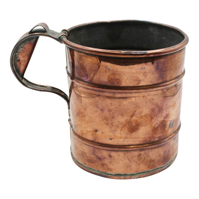 Mid-19th Century English Copper Cylinder Form Handled Measure For Sale