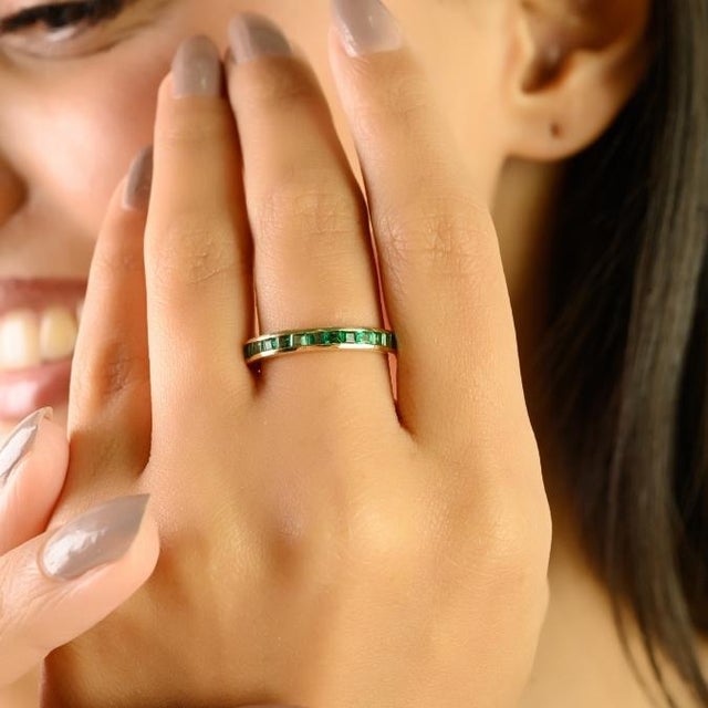 Pop Art 14k Yellow Gold Channel Set Square Emerald Band Ring Size 5.5 Gifts for the Hostess For Sale - Image 3 of 14